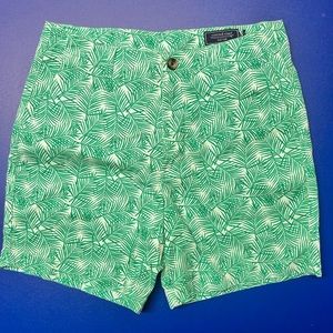 Vineyard vines shorts 7”